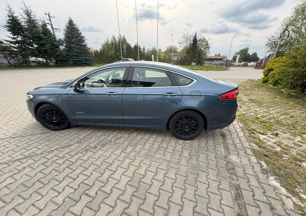 Ford Mondeo cena 75000 przebieg: 90186, rok produkcji 2018 z Rzeszów małe 56